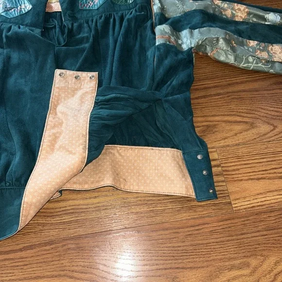 Char & Sher Collectibles Hunter Green Suede Wide Leg Crop Pant & Matching Top‎ - Picture 6 of 14